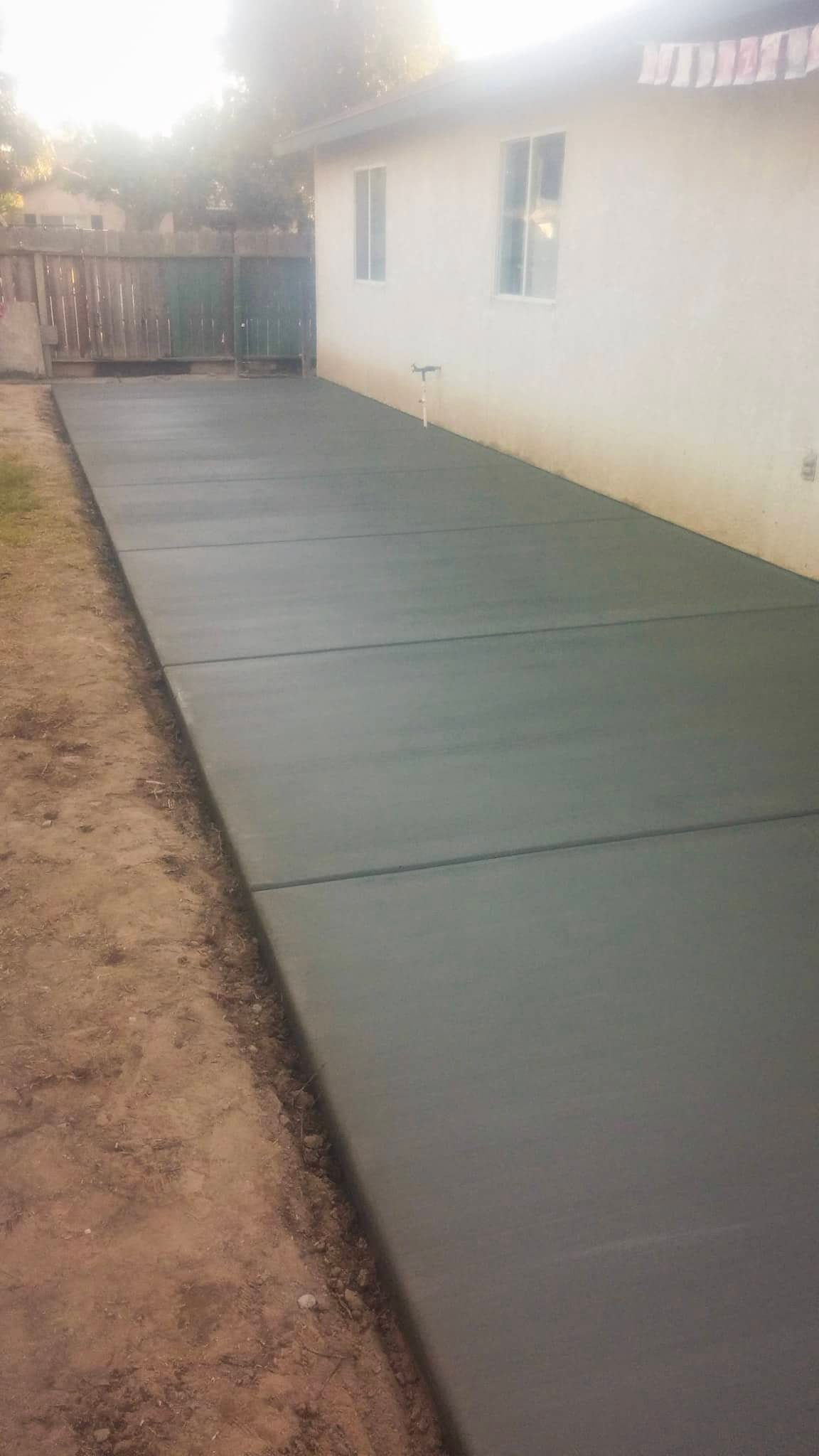 Curved concrete walkway